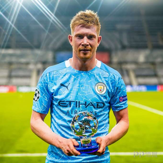 惊喜，曼联17岁青训小将詹姆斯-奥弗里入选澳大利亚国家队